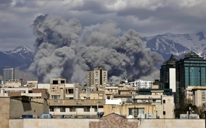 Xung đột tại Trung Đ&ocirc;ng g&acirc;y gi&aacute;n đoạn d&ograve;ng chảy h&agrave;ng kh&ocirc;ng v&agrave; du lịch - Ảnh 9.