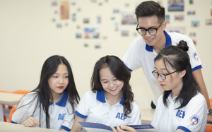 Năm 2027, Đại học Kinh tế Quốc d&acirc;n dự kiến bỏ x&eacute;t kết hợp IELTS với điểm c&aacute;c b&agrave;i thi đ&aacute;nh gi&aacute; - Ảnh 2.