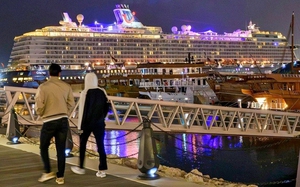 Xung đột Trung Đ&ocirc;ng khiến du kh&aacute;ch chuyển hướng sang c&aacute;c "điểm đến thay thế" như Việt Nam - Ảnh 9.