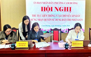 Học sinh v&ugrave;ng cao B&aacute;t X&aacute;t nộp hồ sơ x&eacute;t tuyển trực tuyến v&agrave;o c&aacute;c trường đại học, cao đẳng - Ảnh 6.