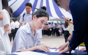 Hiểu đ&uacute;ng quy định trọng số 1/3 m&ocirc;n To&aacute;n, Ngữ văn khi x&eacute;t tuyển đại học - Ảnh 4.