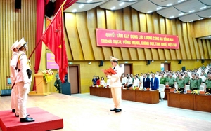 Trưởng C&ocirc;ng an phường ở Đồng Nai ngăn chặn 2 vụ lừa đảo gần 1,5 tỷ đồng - Ảnh 3.