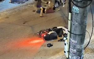 L&agrave;o Cai: X&aacute;c minh, xử l&yacute; nghi&ecirc;m vụ học sinh lớp 9 d&ugrave;ng chổi đ&aacute;nh học sinh lớp 7 ở x&atilde; M&ugrave; Cang Chải - Ảnh 5.