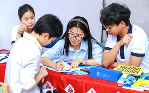 Điểm s&agrave;n x&eacute;t tuyển v&agrave;o Đại học Quốc gia H&agrave; Nội l&agrave; 19  - Ảnh 2.