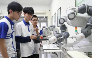 Đại học B&aacute;ch khoa H&agrave; Nội c&ocirc;ng bố dự b&aacute;o điểm chuẩn, cao nhất tr&ecirc;n 28,5 điểm - Ảnh 4.