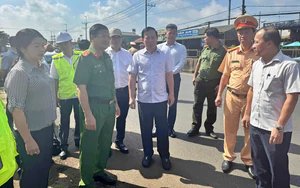 C&ocirc;ng an Đồng Nai ra qu&acirc;n kiểm tra, xử l&yacute; xe kh&aacute;ch vi phạm - Ảnh 3.