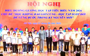 Tự học v&agrave; kh&aacute;t vọng cống hiến thắp s&aacute;ng tinh thần "Học kh&ocirc;ng bao giờ c&ugrave;ng" khuyến học Thủ đ&ocirc; - Ảnh 5.