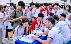 Điểm chuẩn Trường Đại học S&agrave;i G&ograve;n: Ng&agrave;nh sư phạm to&aacute;n cao nhất 28,89 điểm - Ảnh 3.