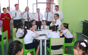 Th&agrave;nh phố Hồ Ch&iacute; Minh hướng dẫn nguy&ecirc;n tắc bố tr&iacute; Hiệu trưởng, Hiệu ph&oacute; sau sắp xếp trường học - Ảnh 2.