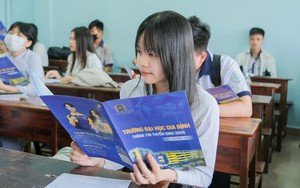 V&igrave; sao n&ecirc;n bỏ điểm cộng IELTS v&agrave; học sinh giỏi trong tuyển sinh đại học? - Ảnh 3.
