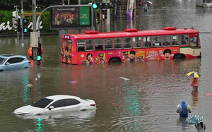 Bangkok ngập nặng, 30 chuyến bay bị cắt: Điều g&igrave; đang xảy ra giữa El Ni&ntilde;o rất mạnh? - Ảnh 2.