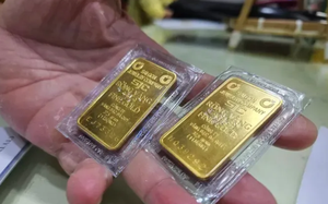 Gi&aacute; v&agrave;ng nối đ&agrave; giảm, chuy&ecirc;n gia dự b&aacute;o 3 kịch bản- Ảnh 2.