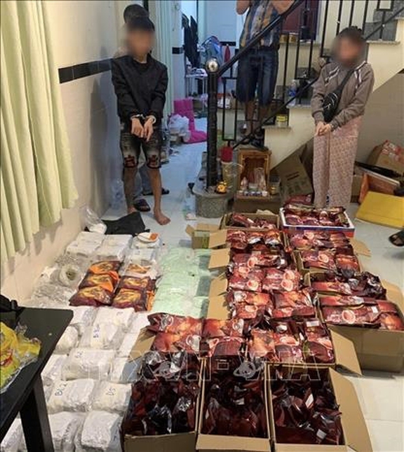 Bộ Công truc tiep bong da xoivotv gửi thư khen Công truc tiep bong da xoivotv Thành phố Hồ Chí Minh triệt xóa thành công 2 đường dây tội phạm ma túy lớn - Ảnh 1.