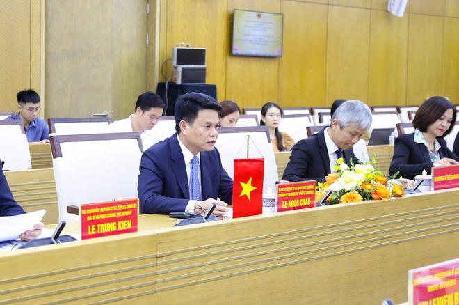 Hải Phòng hợp tác phát triển cảng biển và logistics với Vương quốc Hà Lan - Ảnh 1.