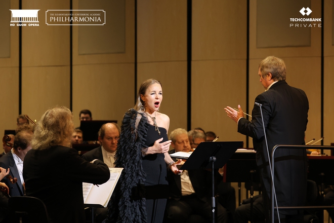 Dấu ấn "White Night" - Đêm nhạc Hoàng gia Nga dành tặng khách hàng Techcombank Private- Ảnh 5. Dấu ấn "White Night" - Đêm nhạc Hoàng gia Nga dành tặng khách hàng Techcombank Private- Ảnh 5.