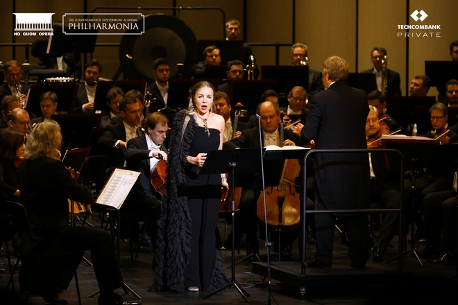 Dấu ấn "White Night" - Đêm nhạc Hoàng gia Nga dành tặng khách hàng Techcombank Private- Ảnh 6. Dấu ấn "White Night" - Đêm nhạc Hoàng gia Nga dành tặng khách hàng Techcombank Private- Ảnh 6.