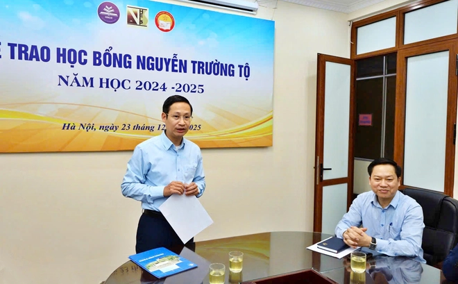 Quỹ Khuyến học Việt Nam c&ugrave;ng nh&agrave; t&agrave;i trợ trao học bổng Nguyễn Trường Tộ - Ảnh 2.