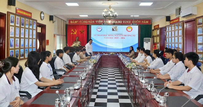 Quỹ Khuyến học Việt Nam c&ugrave;ng nh&agrave; t&agrave;i trợ trao học bổng Nguyễn Trường Tộ - Ảnh 12.