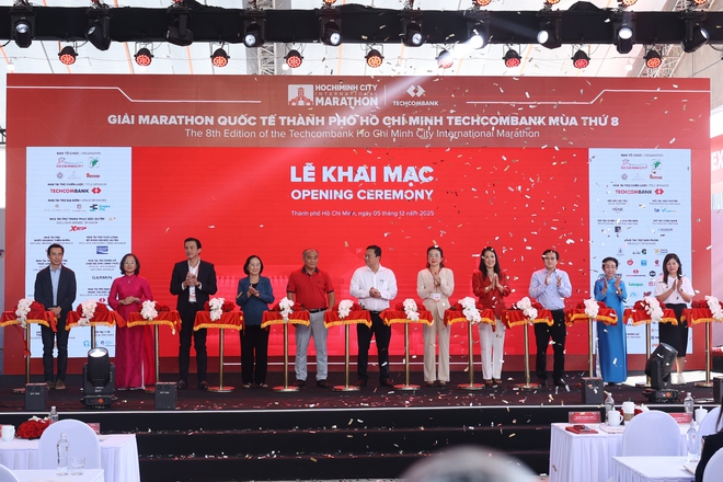 Khai mạc giải Marathon Quốc tế Thành phố Hồ Chí Minh Techcombank mùa thứ 8- Ảnh 2. Khai mạc giải Marathon Quốc tế Thành phố Hồ Chí Minh Techcombank mùa thứ 8- Ảnh 2.
