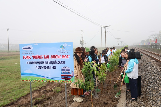 Ngành Đường sắt phát động Tết trồng cây và triển khai phong trào “Đường tàu – Đường hoa” Xuân Ất Tỵ 2025 - Ảnh 3.