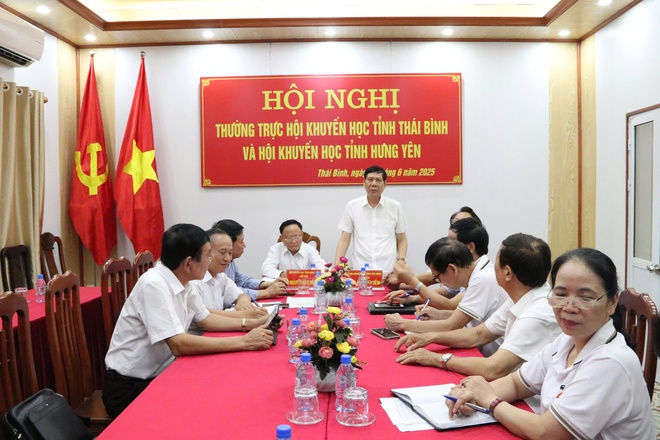Thảo luận thống nhất để án sáp nhập Hội khuyến học 2 tỉnh Thái Bình - Hưng Yên - Ảnh 3.