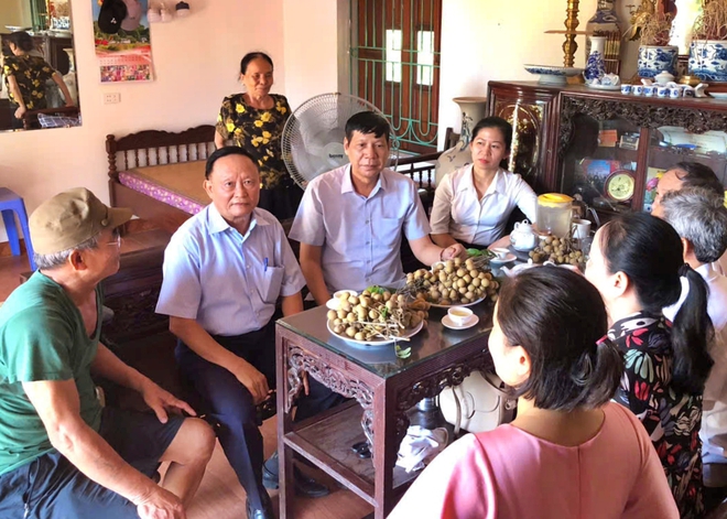 Tự học làm nông nghiệp - câu chuyện thoát nghèo từ vườn nhãn "cùi cổ" ở Tân Hưng - Ảnh 4.