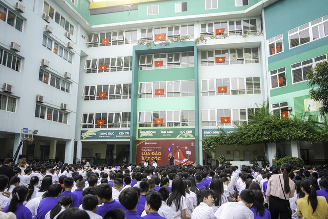 "Con đã có thêm 'võ' nếu đối mặt với bẫy lừa đảo và bắt cóc online!"- Ảnh 3.