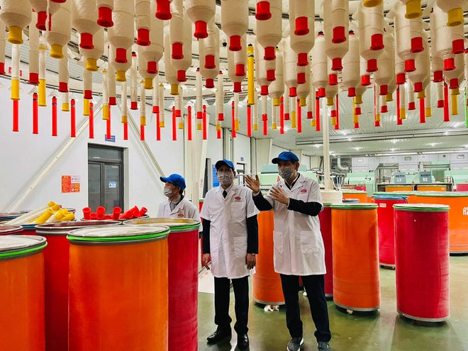 Doanh nh&acirc;n Đỗ Văn Vẻ - người mở lối nh&agrave; m&aacute;y 4.0 - Ảnh 2.