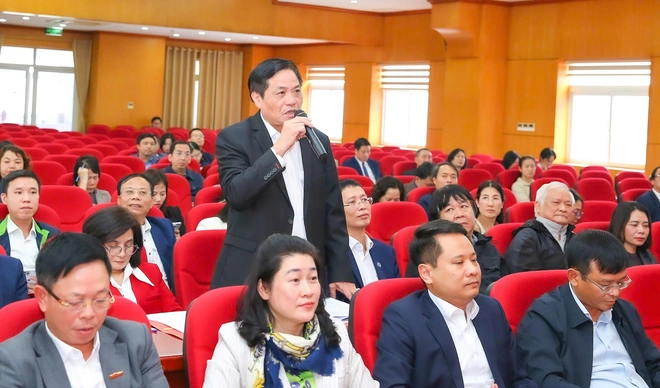 Báo chí hướng tới đổi mới tự thân, phát huy tính đặc thù thích ứng với bối cảnh mới - Ảnh 2.