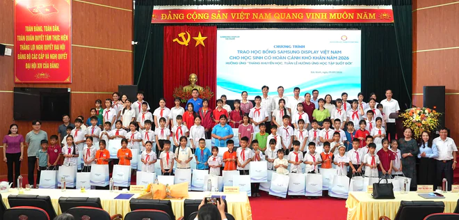 Hội Khuyến học thành phố Bắc Ninh phối hợp trao 100 suất học bổng cho học sinh vượt khó - Ảnh 5.