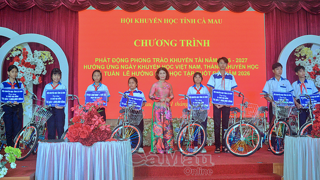 Cà Mau phát động phong trào khuyến tài năm 2026-2027 hưởng ứng Tuần lễ học tập suốt đời - Ảnh 5.