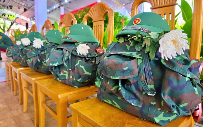 Trang nghi&ecirc;m lễ viếng, truy điệu v&agrave; an t&aacute;ng 731 h&agrave;i cốt liệt sĩ được t&igrave;m kiếm, quy tập tại C&ocirc;ng vi&ecirc;n L&ecirc; Thị Ri&ecirc;ng - Ảnh 5.