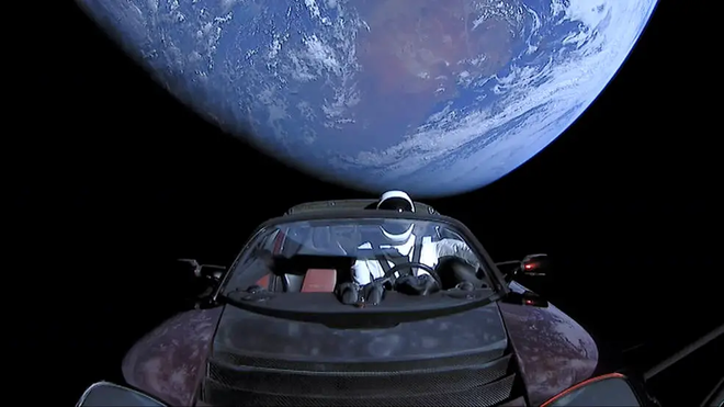 Tesla Roadster: Chiếc xe điện &ldquo;du h&agrave;nh&rdquo; quanh Mặt Trời gần 9 năm - Ảnh 3.