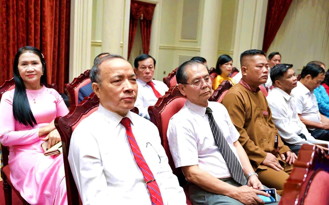 Ph&oacute; Chủ tịch nước V&otilde; Thị &Aacute;nh Xu&acirc;n gặp mặt c&aacute;c điển h&igrave;nh học tập ti&ecirc;u biểu to&agrave;n quốc - Ảnh 5.