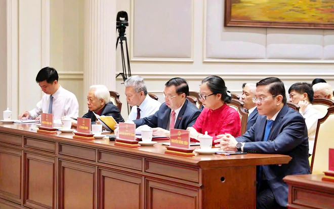 Ph&oacute; Chủ tịch nước V&otilde; Thị &Aacute;nh Xu&acirc;n gặp mặt c&aacute;c điển h&igrave;nh học tập ti&ecirc;u biểu to&agrave;n quốc - Ảnh 3.