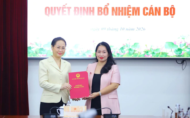 Bộ Văn ho&aacute;, Thể thao v&agrave; Du lịch c&ocirc;ng bố c&aacute;c quyết định bổ nhiệm c&aacute;n bộ - Ảnh 4.
