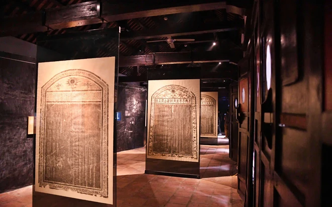 Văn Miếu - Quốc Tử Gi&aacute;m trưng b&agrave;y "Sử đ&aacute; lưu danh" - Ảnh 4.