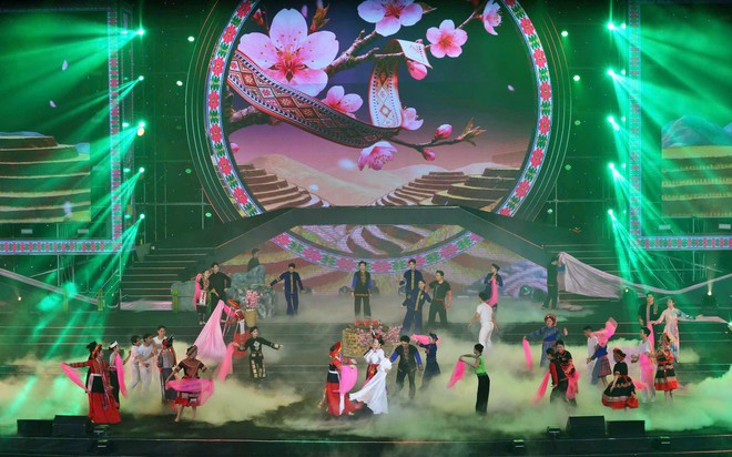 "Đường Xu&acirc;n đất Việt 2026 - Hội tụ" t&aacute;i hiện h&agrave;nh tr&igrave;nh ph&aacute;t triển của đất nước v&agrave; Qu&acirc;n đội Nh&acirc;n d&acirc;n Việt Nam - Ảnh 10.