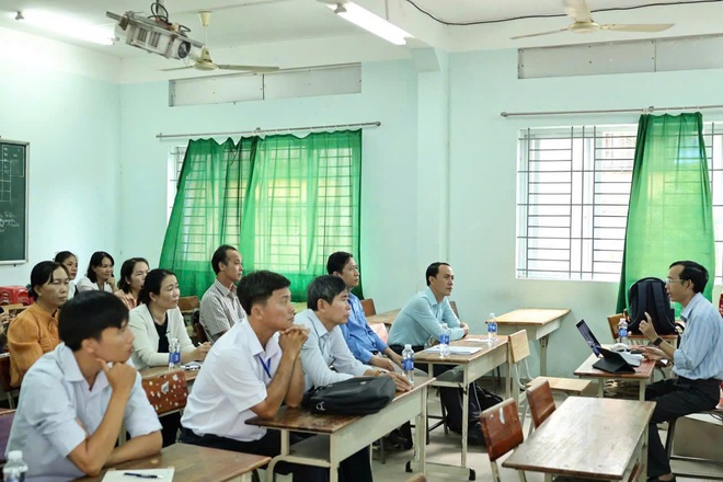 Hội nghị Sinh hoạt chuy&ecirc;n m&ocirc;n cụm: X&acirc;y dựng "Mạng lưới tri thức" trước thềm kỳ thi tốt nghiệp - Ảnh 4.