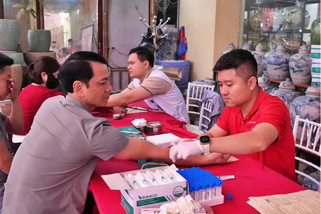 "Xu&acirc;n hồng tr&ecirc;n qu&ecirc; gốm" - h&agrave;nh động nh&acirc;n văn từ l&agrave;ng gốm - Ảnh 3.