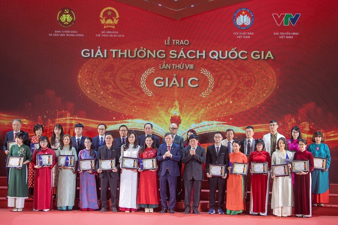 Giải thưởng Sách quốc gia tôn vinh tri thức và lao động trí tuệ- Ảnh 4. Giải thưởng Sách quốc gia tôn vinh tri thức và lao động trí tuệ- Ảnh 4.