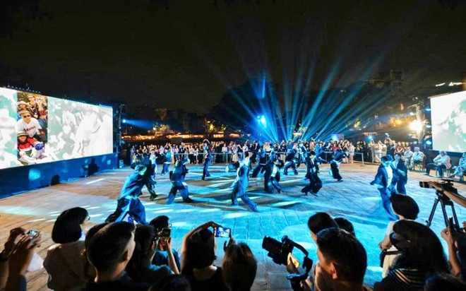 EU v&agrave; thế hệ trẻ Việt Nam kết nối v&igrave; tương lai bền vững qua vũ đạo "Nước" - Ảnh 5.