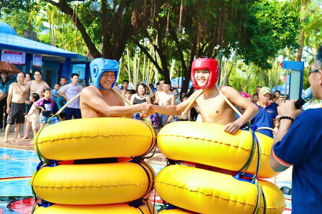 "Hải trình mùa hè" tại công viên nước Hồ Tây - Ảnh 10.