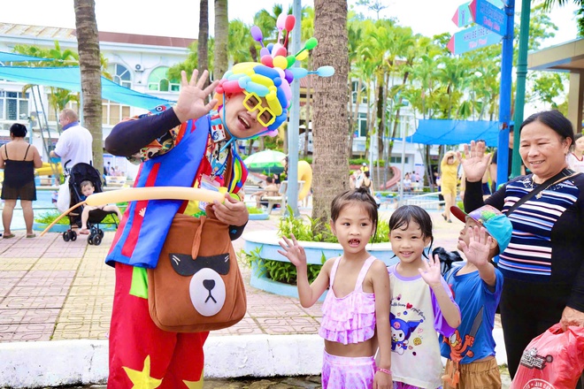 "Hải trình mùa hè" tại công viên nước Hồ Tây - Ảnh 11.