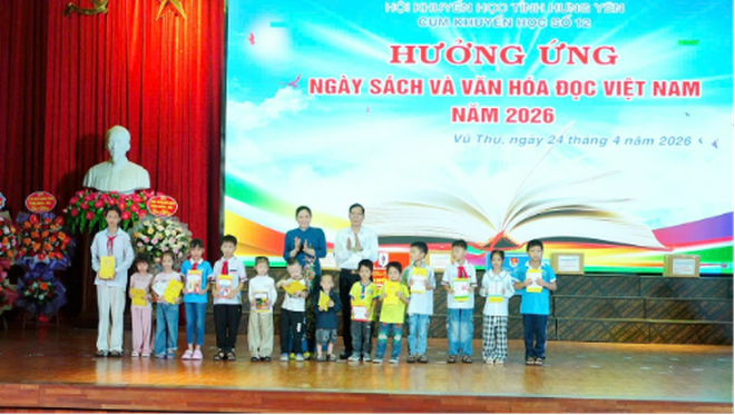 Hội Khuyến học tỉnh Hưng Y&ecirc;n khơi dậy văn h&oacute;a đọc, nền tảng x&acirc;y dựng x&atilde; hội học tập trong kỷ nguy&ecirc;n số - Ảnh 5.