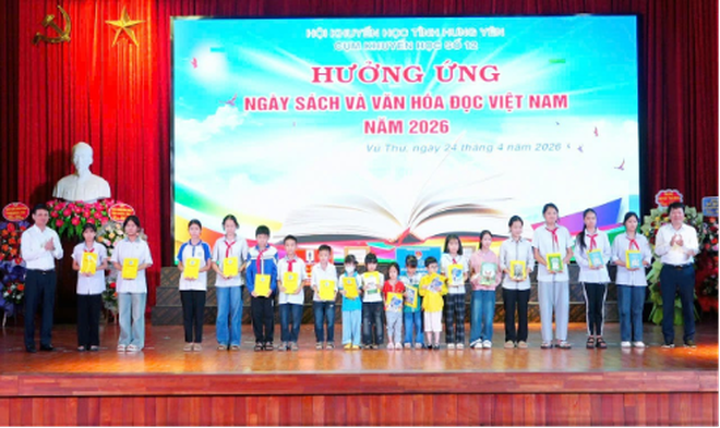 Hội Khuyến học tỉnh Hưng Y&ecirc;n khơi dậy văn h&oacute;a đọc, nền tảng x&acirc;y dựng x&atilde; hội học tập trong kỷ nguy&ecirc;n số - Ảnh 8.