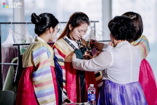 Future Fest 2026 H&agrave; Nội: Chuy&ecirc;n gia tư vấn để bắt đầu h&agrave;nh tr&igrave;nh đ&uacute;ng về nghề nghiệp v&agrave; bản th&acirc;n - Ảnh 9.