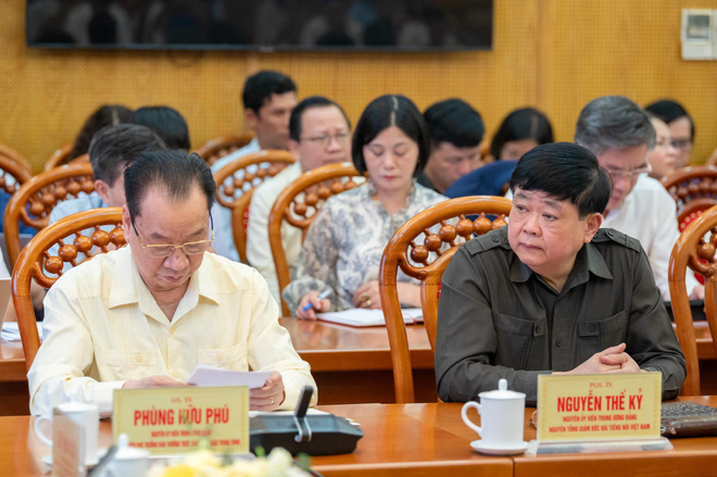 N&acirc;ng tầm c&ocirc;ng t&aacute;c tư tưởng trong kỷ nguy&ecirc;n số: Từ định hướng dư luận đến quản trị niềm tin x&atilde; hội - Ảnh 4.