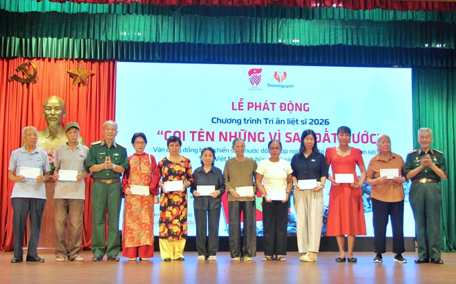 Gọi t&ecirc;n những v&igrave; sao đất nước - chương tr&igrave;nh tri &acirc;n v&agrave; hỗ trợ gia đ&igrave;nh liệt sĩ - Ảnh 7.