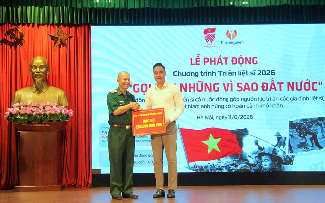 Gọi t&ecirc;n những v&igrave; sao đất nước - chương tr&igrave;nh tri &acirc;n v&agrave; hỗ trợ gia đ&igrave;nh liệt sĩ - Ảnh 6.